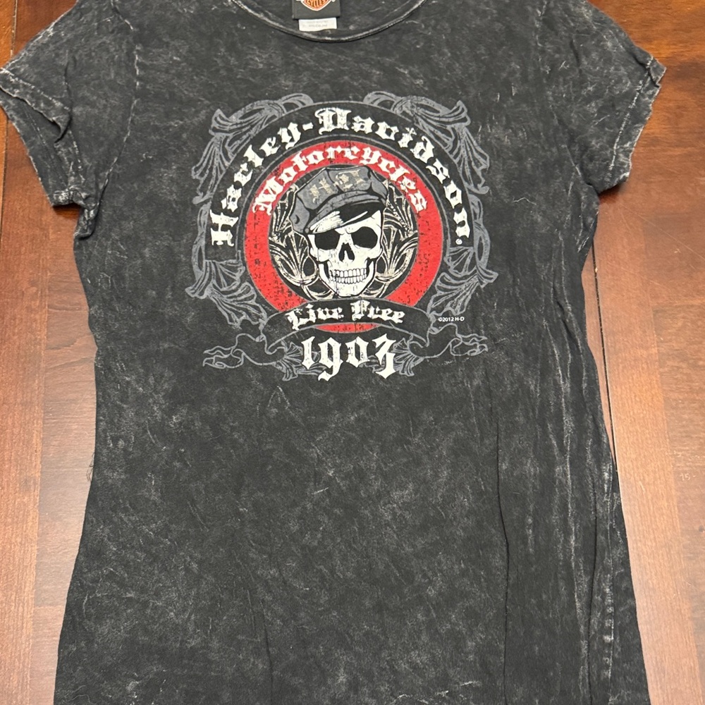 Harley-Davidson Woman’s Tee - Black and Red Skull Design